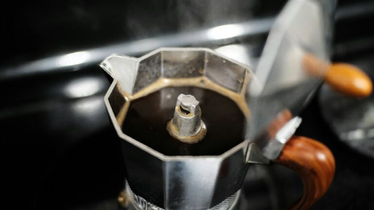 DescoperÄƒ cele mai interesante ritualuri de cafea din Ã®ntreaga lume È™i experienÈ›ele lor culturale