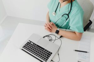 Investigațiile medicale esențiale pentru monitorizarea sănătății
